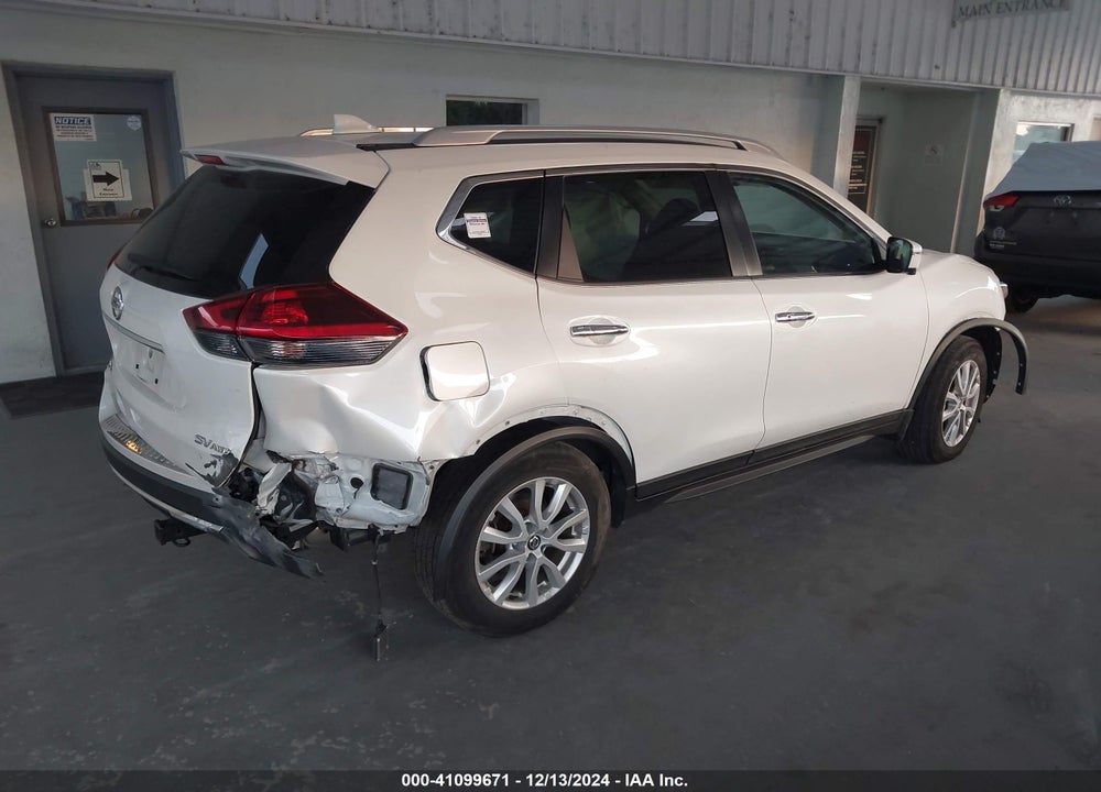 2018 NISSAN ROGUE SV VIN: 5N1AT2MV2JC796467