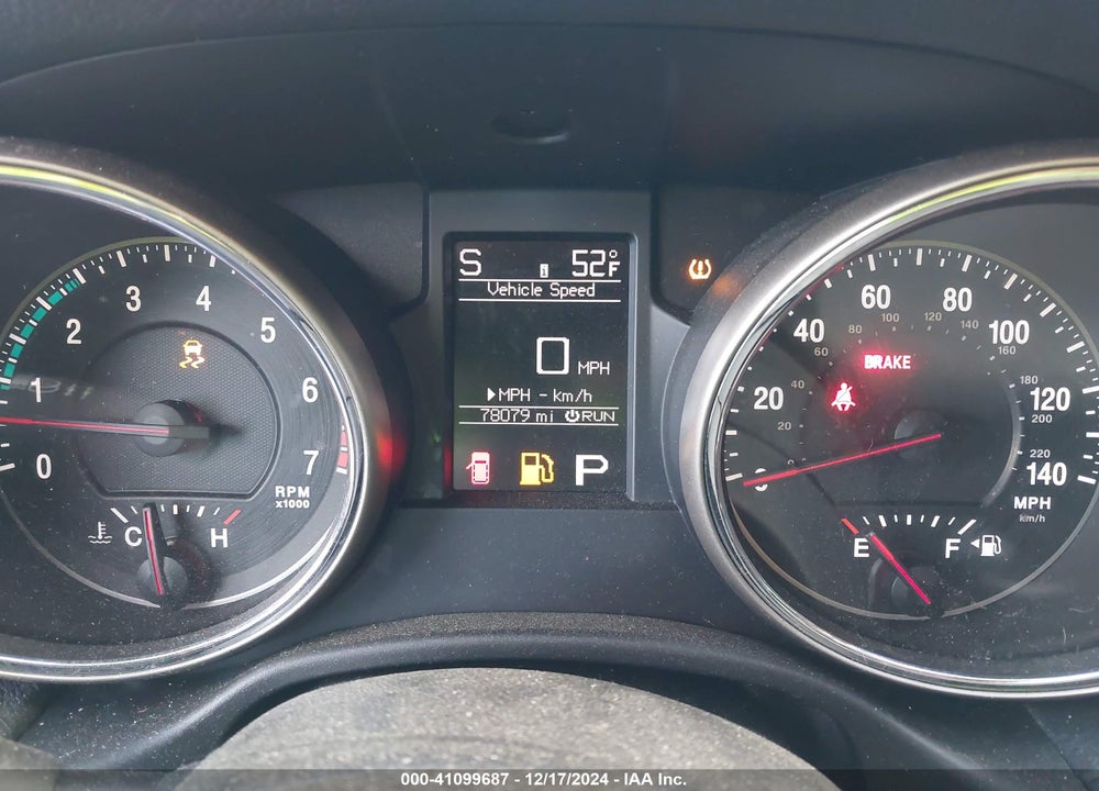 2011 JEEP GRAND CHEROKEE VIN: 1J4RR6GTXBC605932