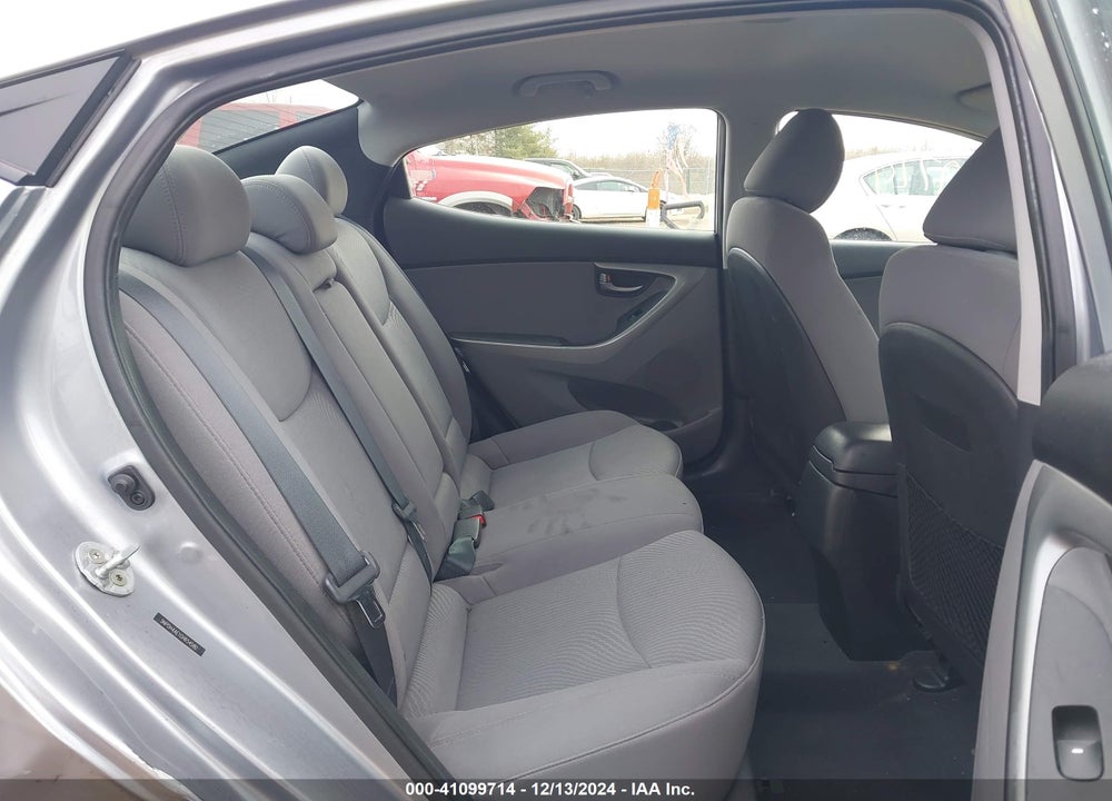 2016 HYUNDAI ELANTRA SE VIN: 5NPDH4AE1GH654580
