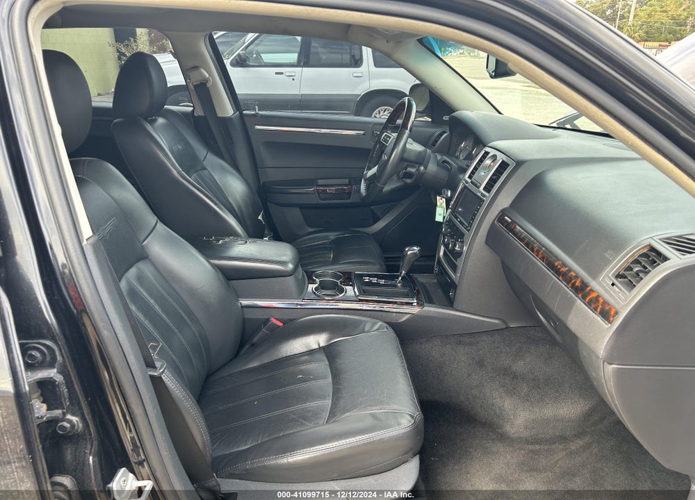 2010 CHRYSLER 300C AWD VIN: 2C3CK6CT4AH272259