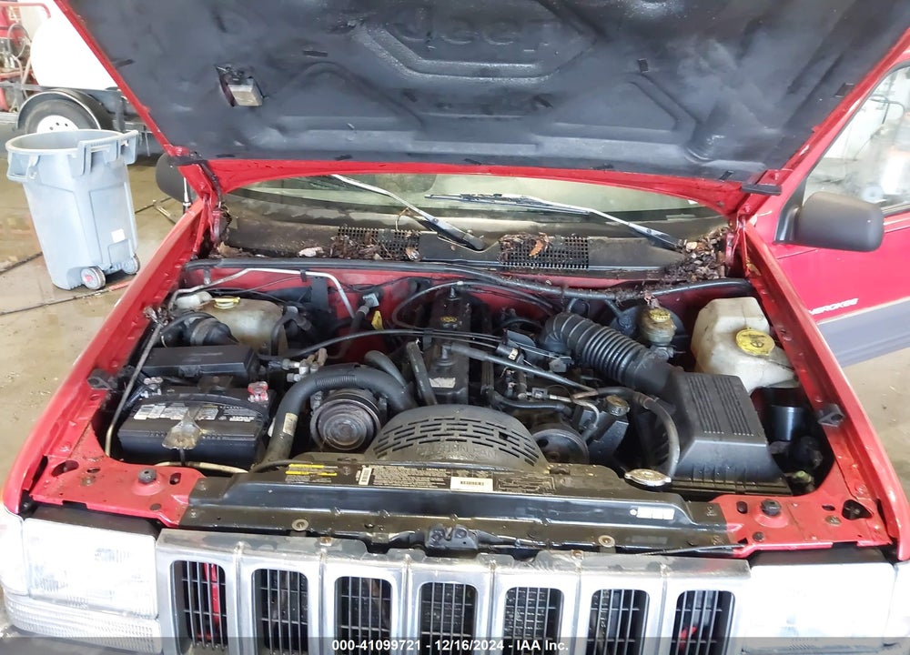 1998 JEEP GRAND CHEROKEE LAREDO VIN: 1J4GZ58S9WC368153