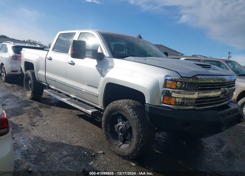 2017 CHEVROLET SILVERADO 2500HD LTZ VIN: 1GC1KWEY2HF118141