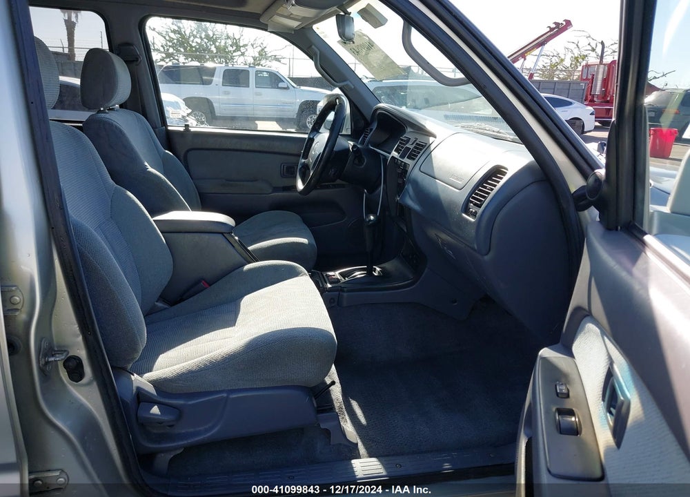 2000 TOYOTA 4RUNNER SR5 V6 VIN: JT3GN86R5Y0173341