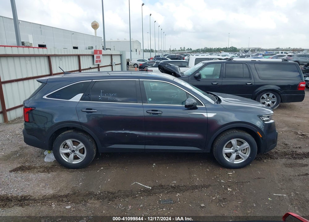 2023 KIA SORENTO LX VIN: 5XYRGDLC1PG211440