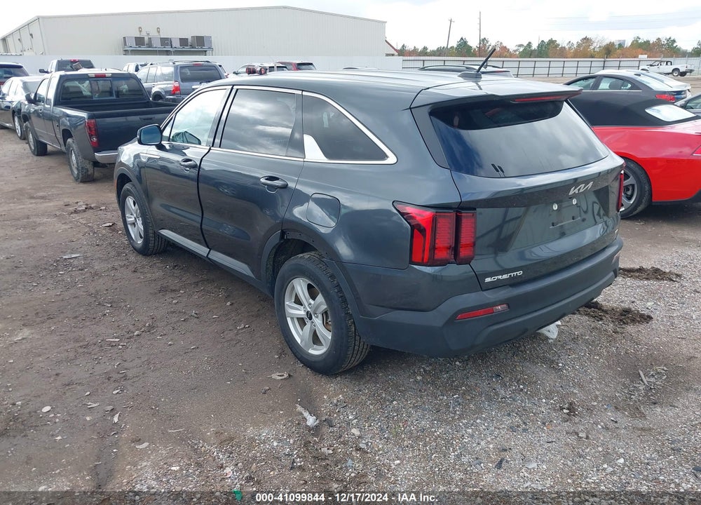 2023 KIA SORENTO LX VIN: 5XYRGDLC1PG211440