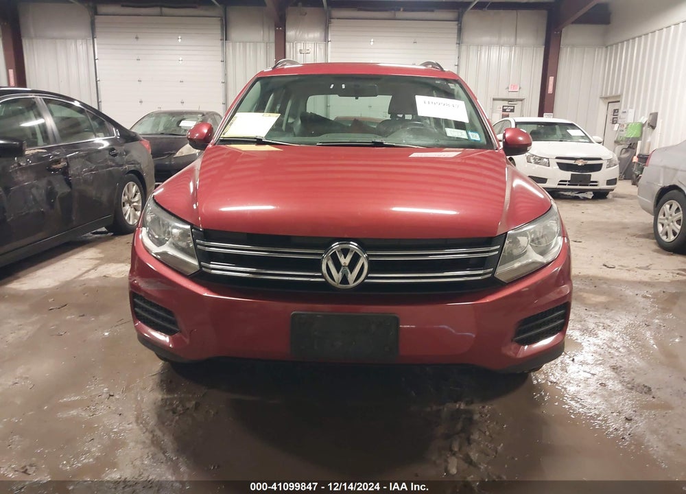 2015 VOLKSWAGEN TIGUAN S VIN: WVGAV7AX8FW095807