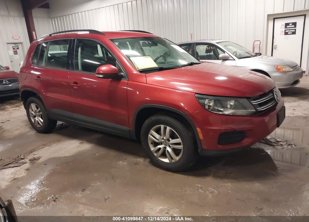 2015 VOLKSWAGEN TIGUAN S VIN: WVGAV7AX8FW095807