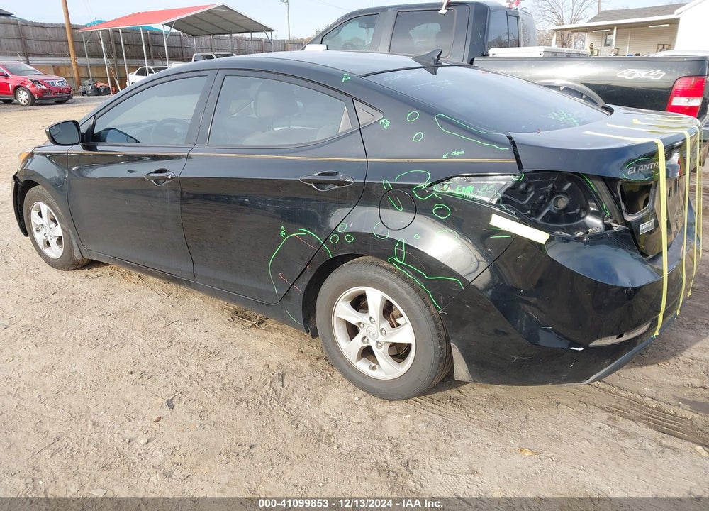 2014 HYUNDAI ELANTRA VIN: KMHDH4AE5EU084033
