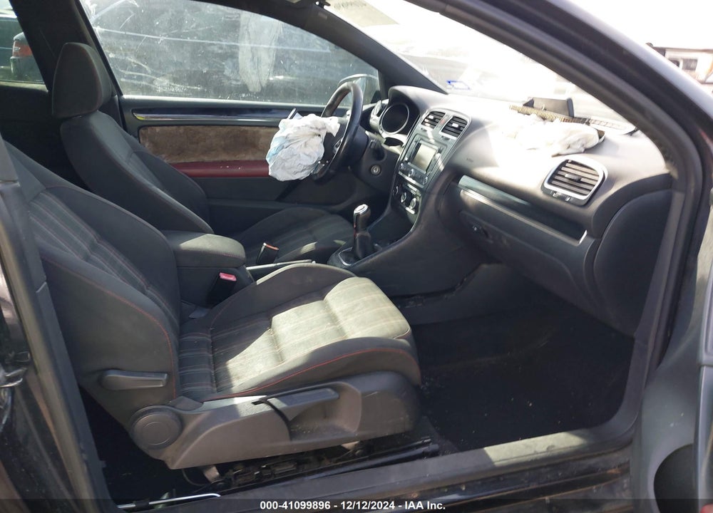 2011 VOLKSWAGEN GTI VIN: WVWEV7AJXBW230152