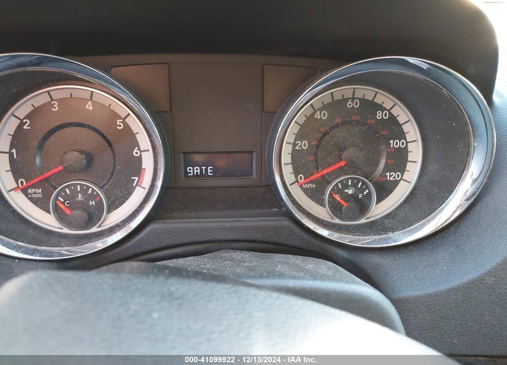 2011 DODGE GRAND CARAVAN EXPRESS VIN: 2D4RN4DG3BR658771