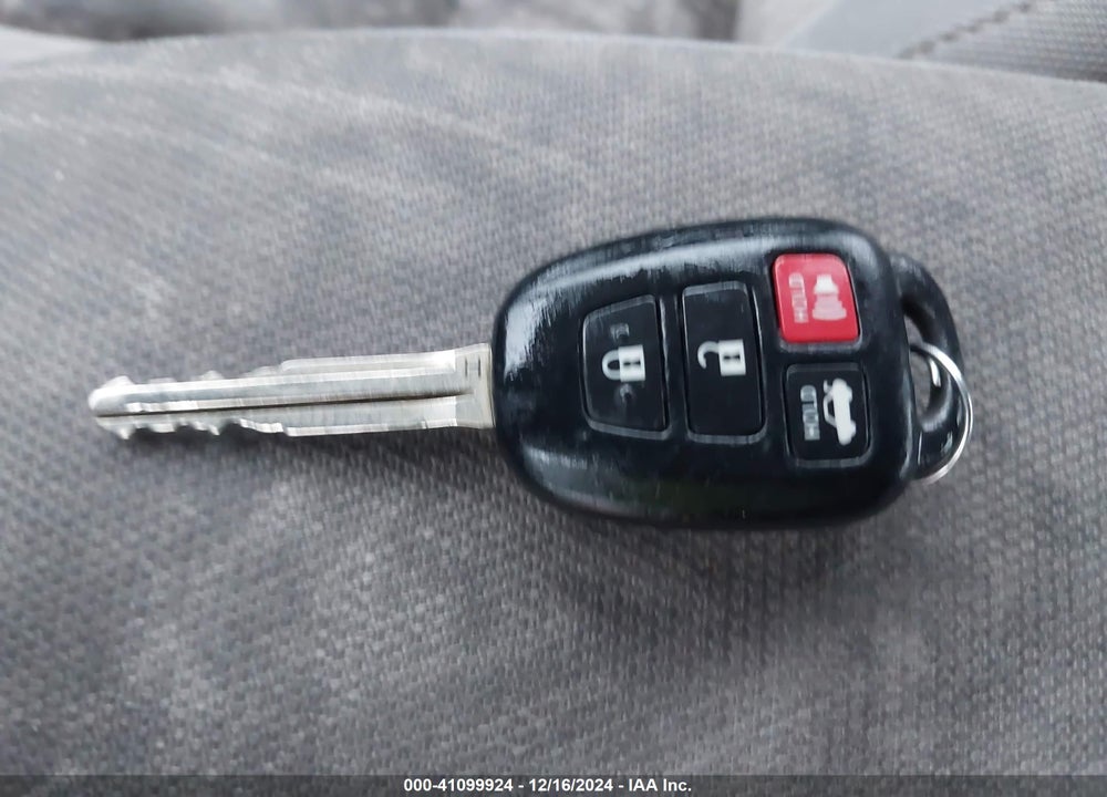 2014 TOYOTA COROLLA VIN: 5YFBURHE1EP097272
