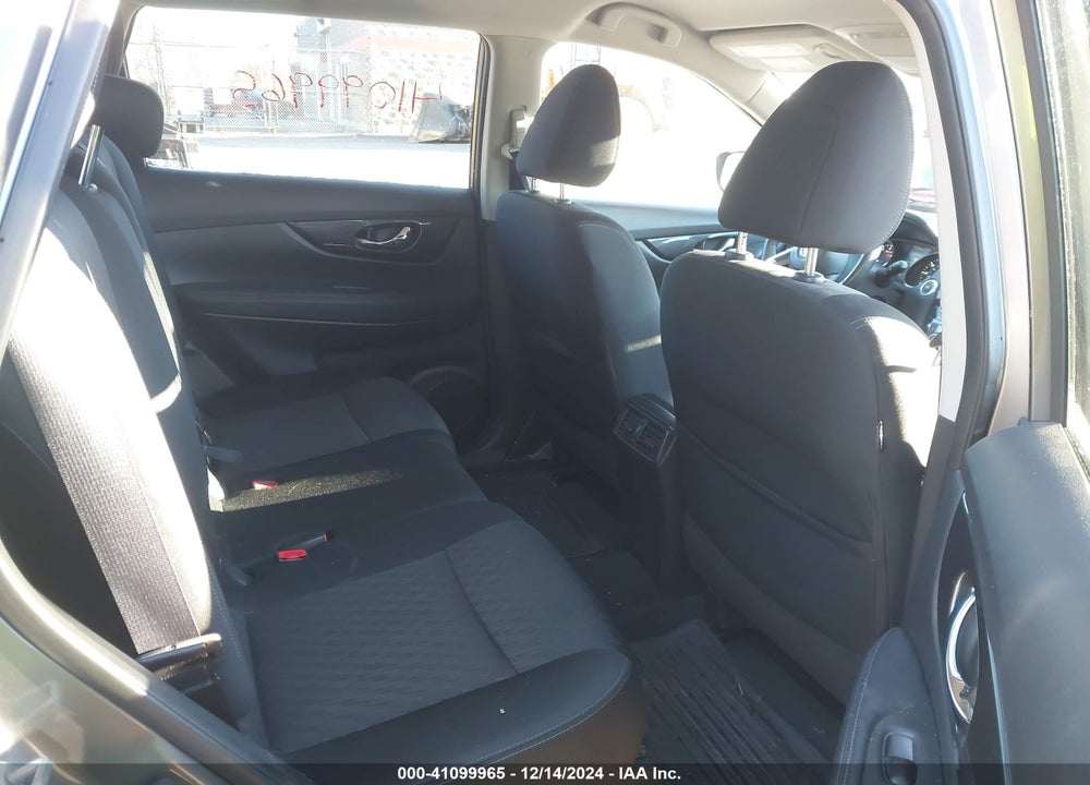 2017 NISSAN ROGUE SV VIN: KNMAT2MV4HP554559