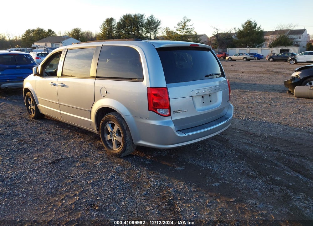2011 DODGE GRAND CARAVAN MAINSTREET VIN: 2D4RN3DG7BR639019