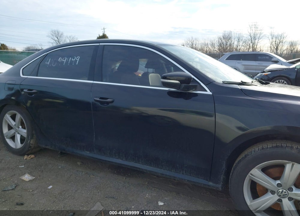 2015 VOLKSWAGEN PASSAT 1.8T SE VIN: 1VWBS7A34FC017313