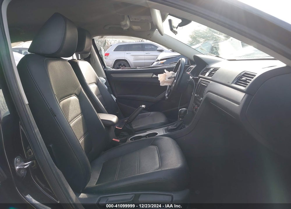 2015 VOLKSWAGEN PASSAT 1.8T SE VIN: 1VWBS7A34FC017313