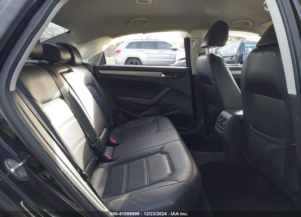 2015 VOLKSWAGEN PASSAT 1.8T SE VIN: 1VWBS7A34FC017313