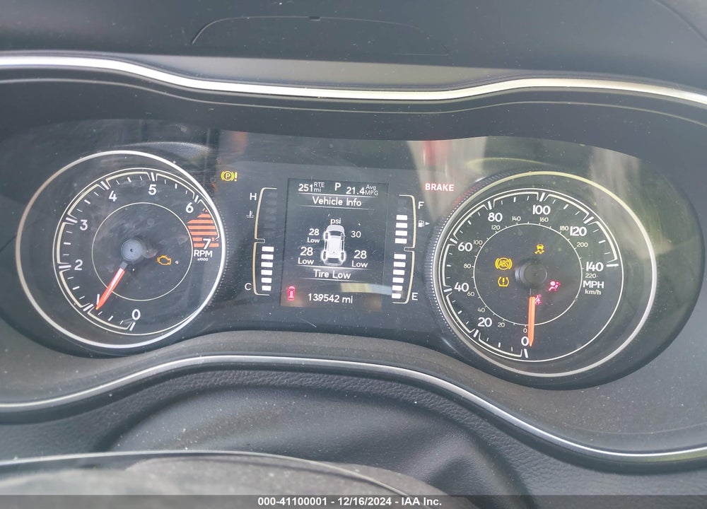 2020 JEEP CHEROKEE VIN: 1C4PJLLB8LD560954