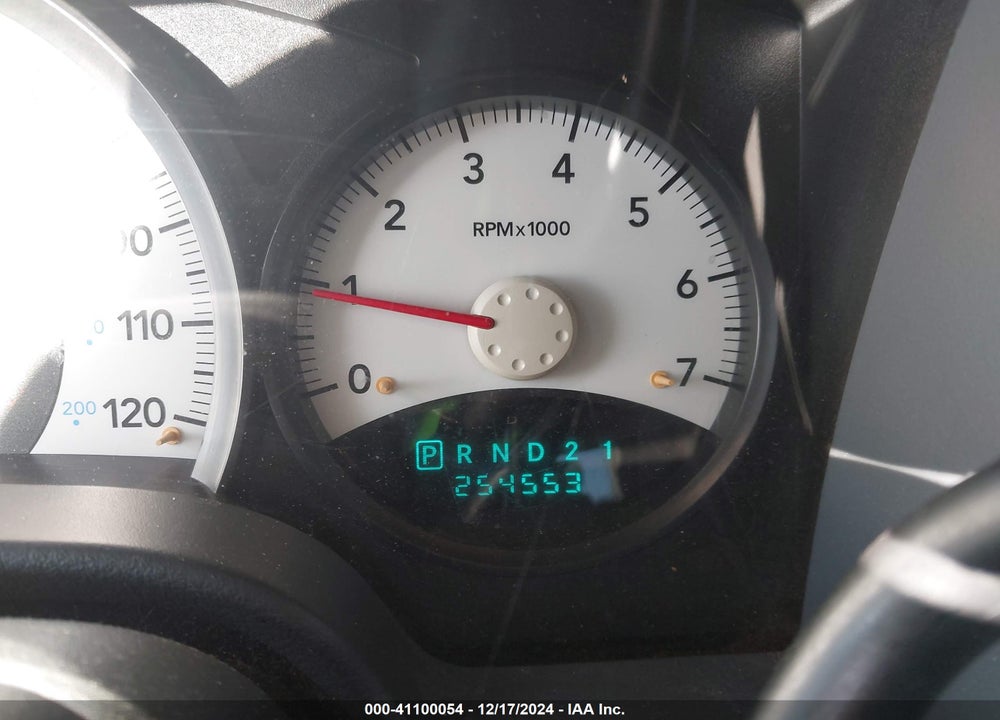 2006 DODGE DURANGO SXT VIN: 1D4HB38N36F163572