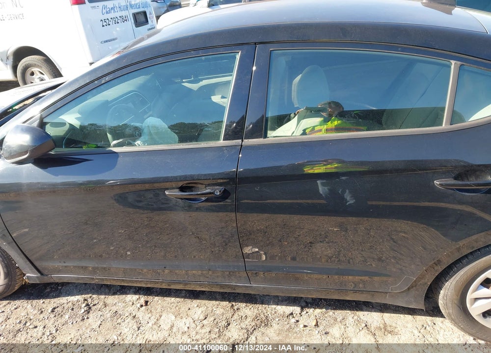 2017 HYUNDAI ELANTRA SE VIN: 5NPD74LF4HH061208
