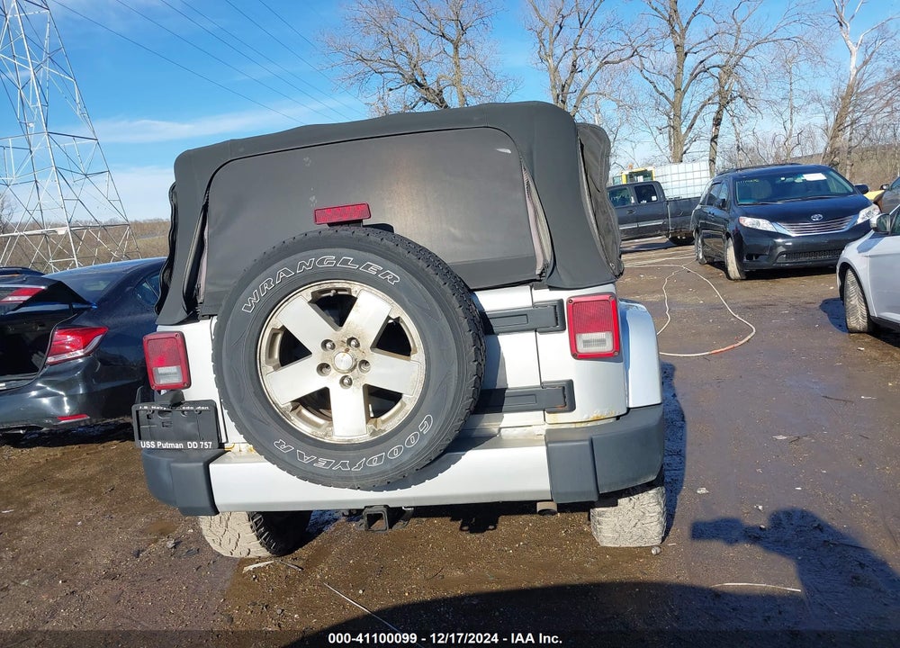 2008 JEEP WRANGLER SAHARA VIN: 1J8FA54188L612974