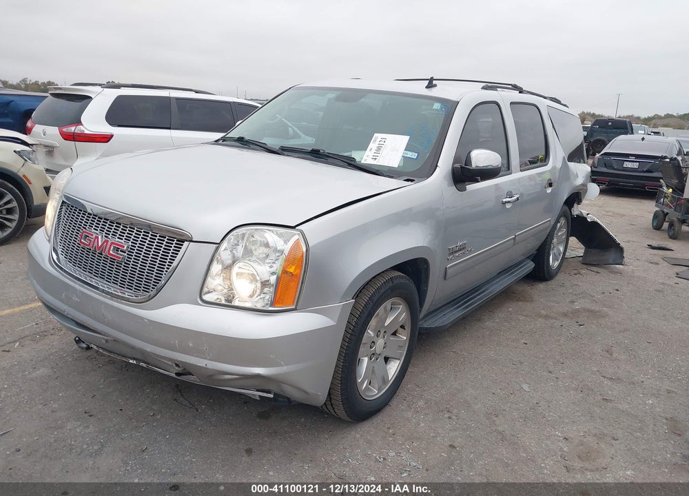 2013 GMC YUKON XL 1500 SLT VIN: 1GKS1KE05DR111286