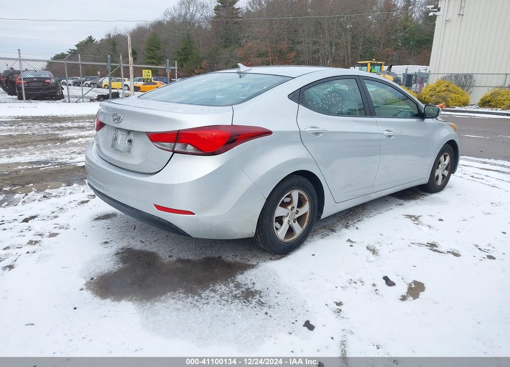 2014 HYUNDAI ELANTRA SE VIN: 5NPDH4AE5EH487752