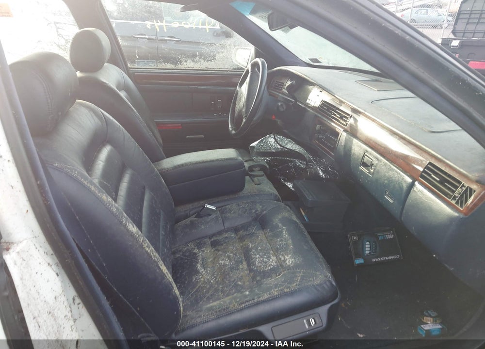 1995 CADILLAC DEVILLE VIN: 1G6KD52B7SU298571