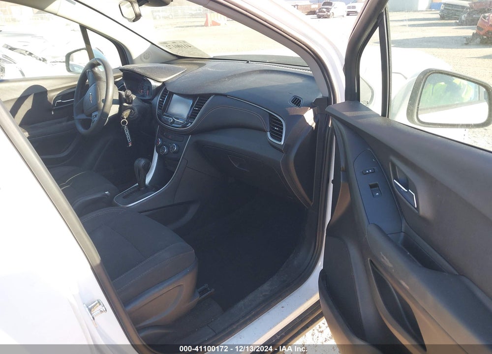 2017 CHEVROLET TRAX LS VIN: 3GNCJKSB7HL148933