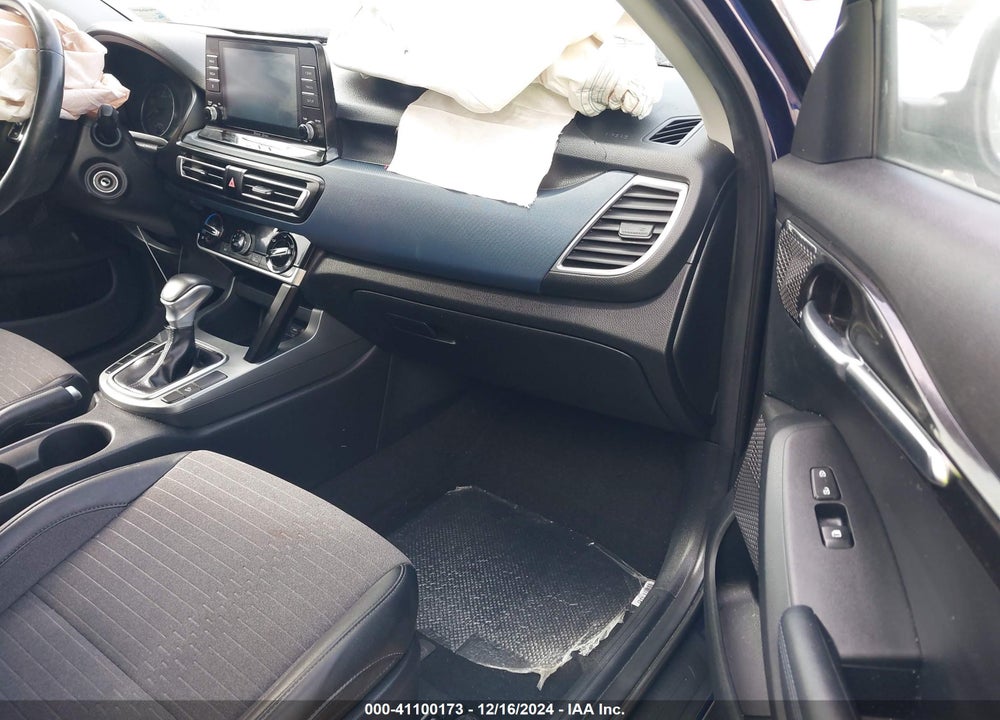 2021 KIA SELTOS VIN: KNDEU2AAXM7077162