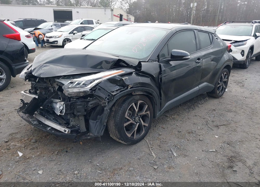 2020 TOYOTA C-HR XLE VIN: JTNKHMBX5L1072034