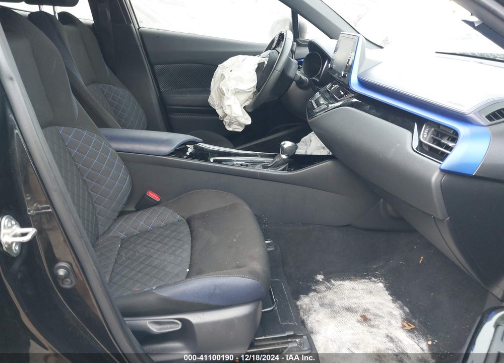 2020 TOYOTA C-HR XLE VIN: JTNKHMBX5L1072034