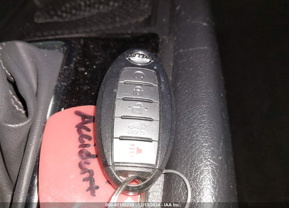 2019 NISSAN ROGUE SV VIN: 5N1AT2MT8KC705489