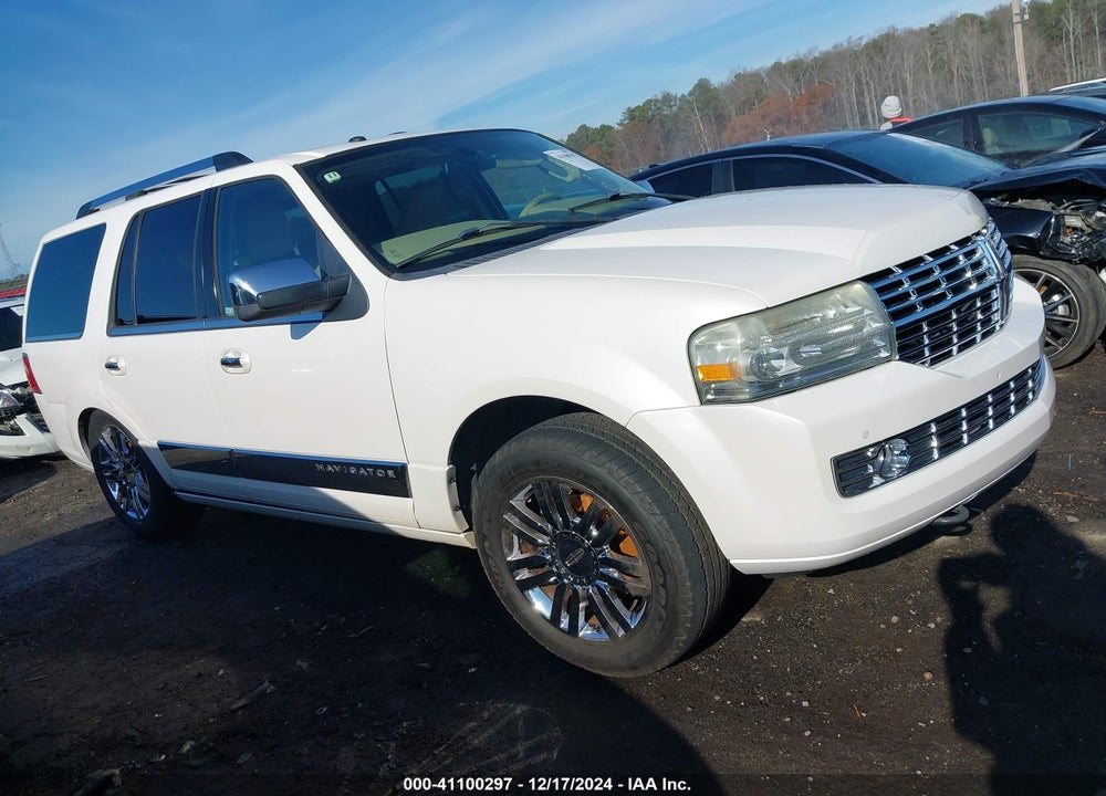 2010 LINCOLN NAVIGATOR VIN: 5LMJJ2H58AEJ10174