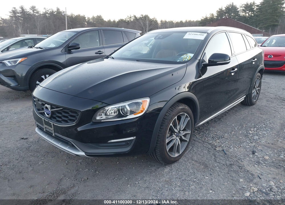 2015 VOLVO V60 CROSS COUNTRY T5 PLATINUM VIN: YV4612HM7F1000264