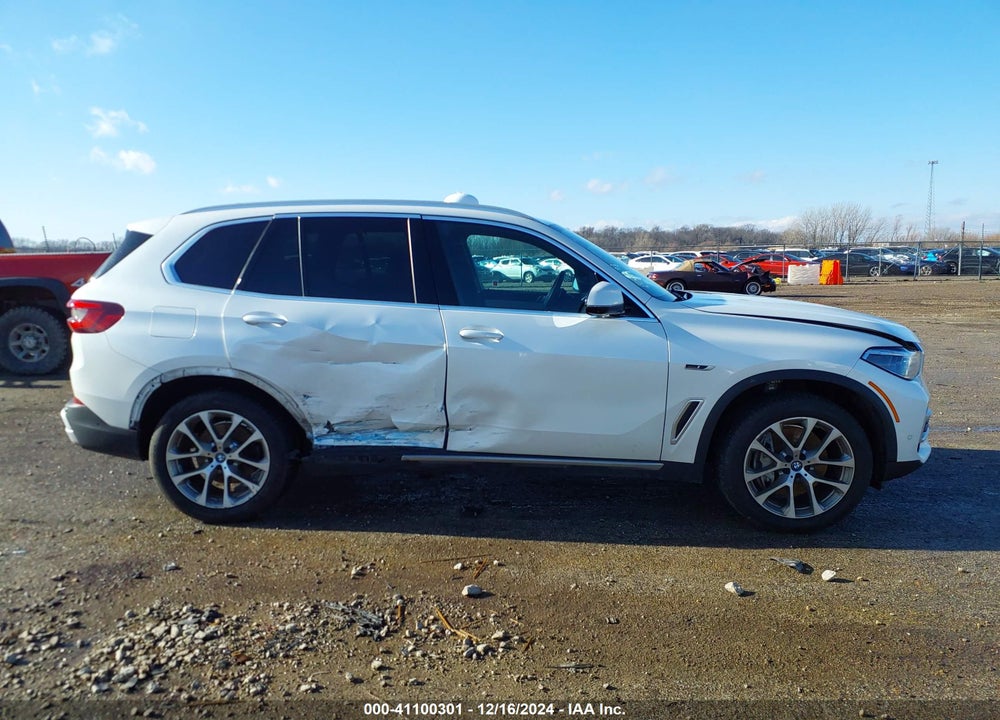 2022 BMW X5 PHEV XDRIVE45E VIN: 5UXTA6C03N9J56155