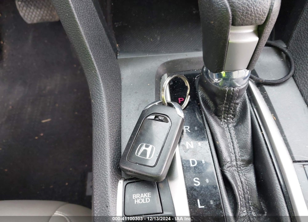 2016 HONDA CIVIC VIN: 2HGFC2F77GH571929