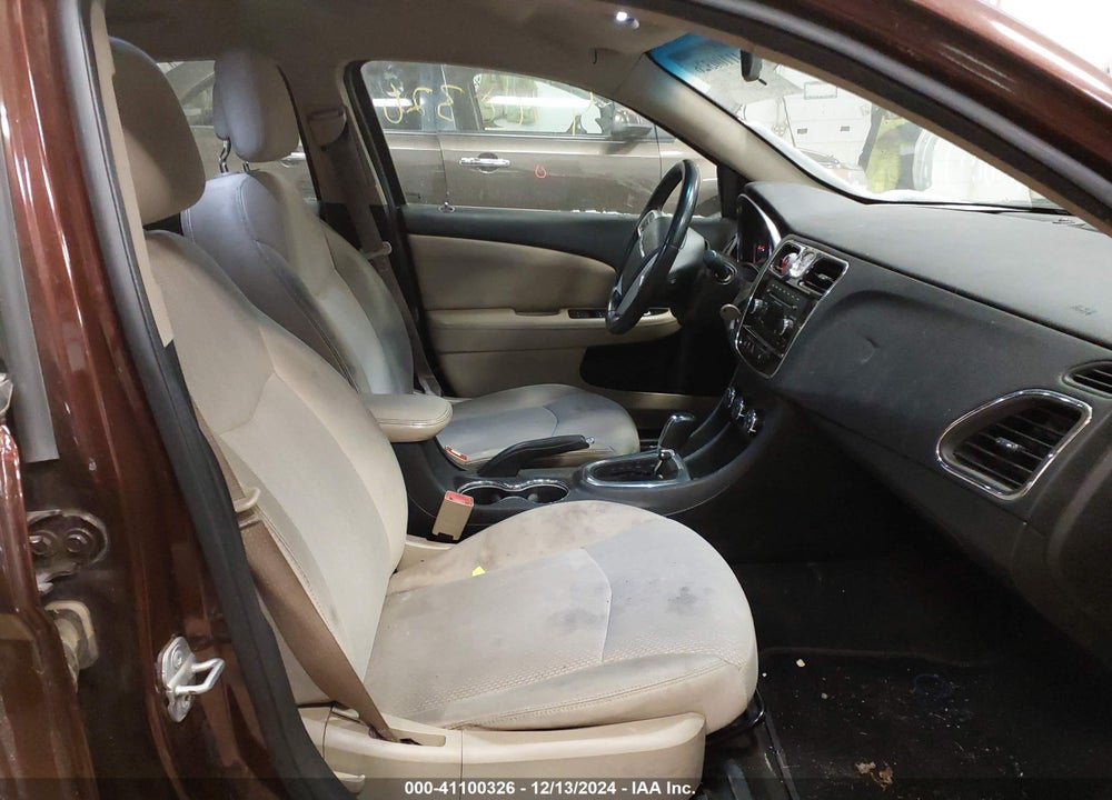 2013 CHRYSLER 200 VIN: 1C3CCBBB8DN538604