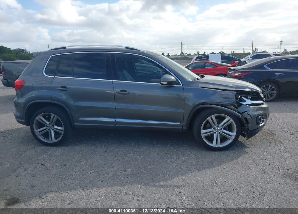 2016 VOLKSWAGEN TIGUAN R-LINE VIN: WVGAV7AX2GW616800