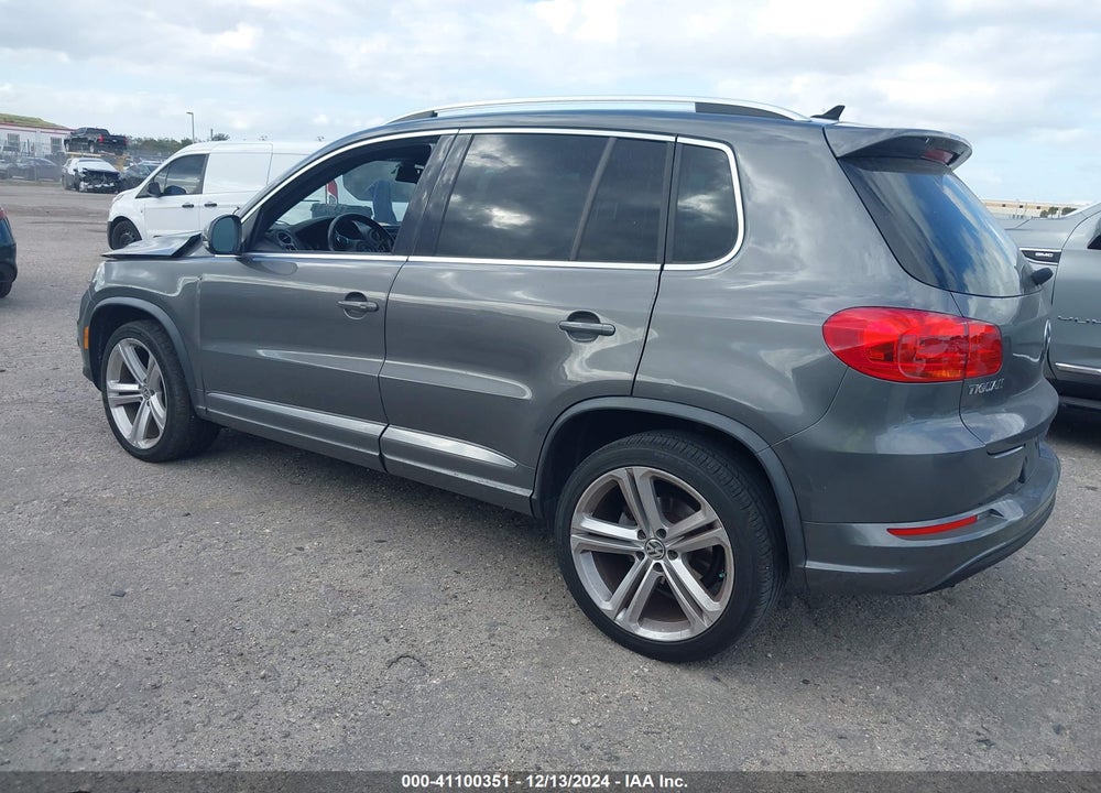 2016 VOLKSWAGEN TIGUAN R-LINE VIN: WVGAV7AX2GW616800