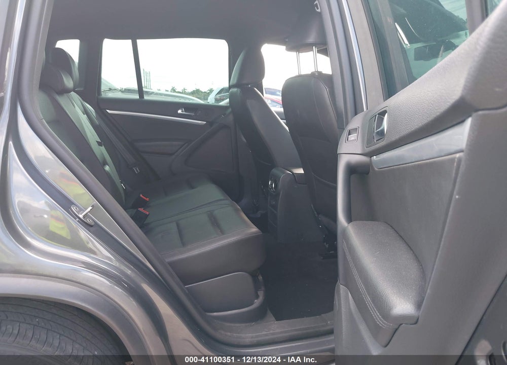 2016 VOLKSWAGEN TIGUAN R-LINE VIN: WVGAV7AX2GW616800