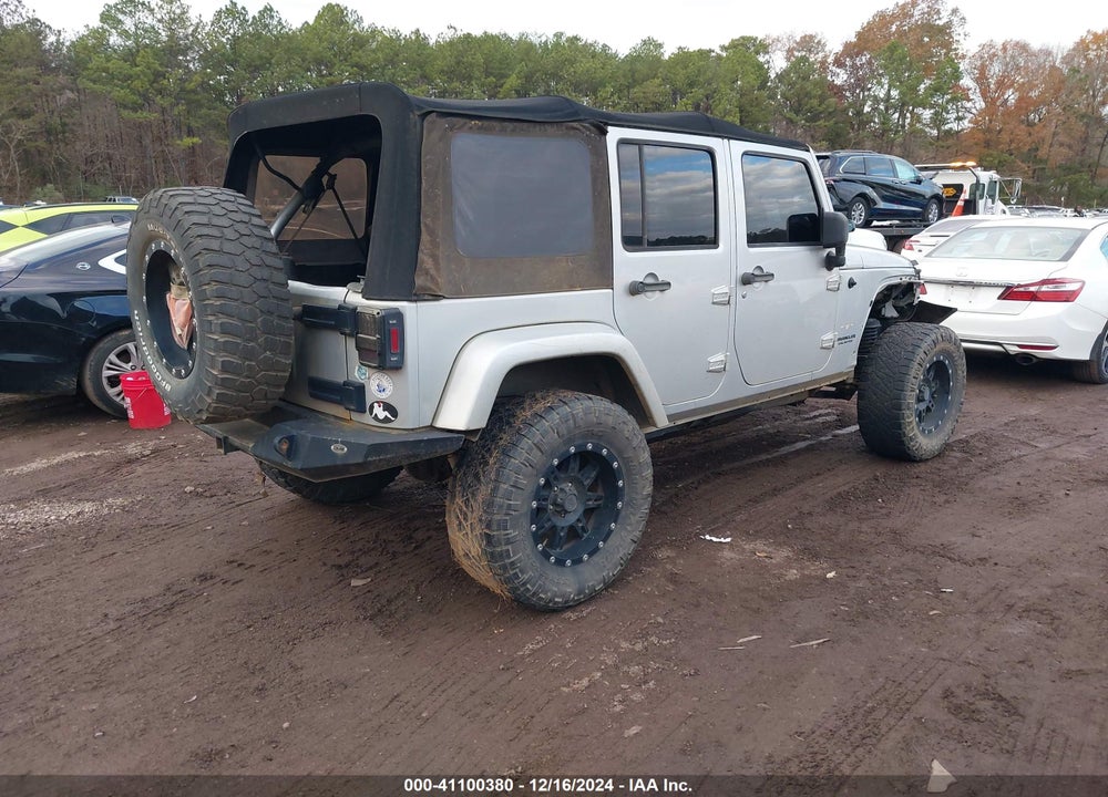 2012 JEEP WRANGLER UNLIMITED SAHARA VIN: 1C4BJWEG8CL105967