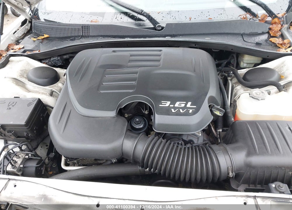 2013 CHRYSLER 300 VIN: 2C3CCABG2DH682745