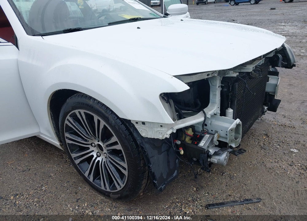 2013 CHRYSLER 300 VIN: 2C3CCABG2DH682745