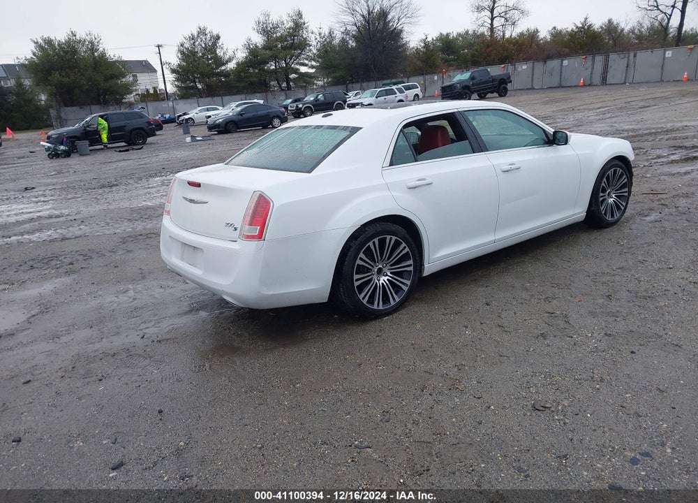 2013 CHRYSLER 300 VIN: 2C3CCABG2DH682745