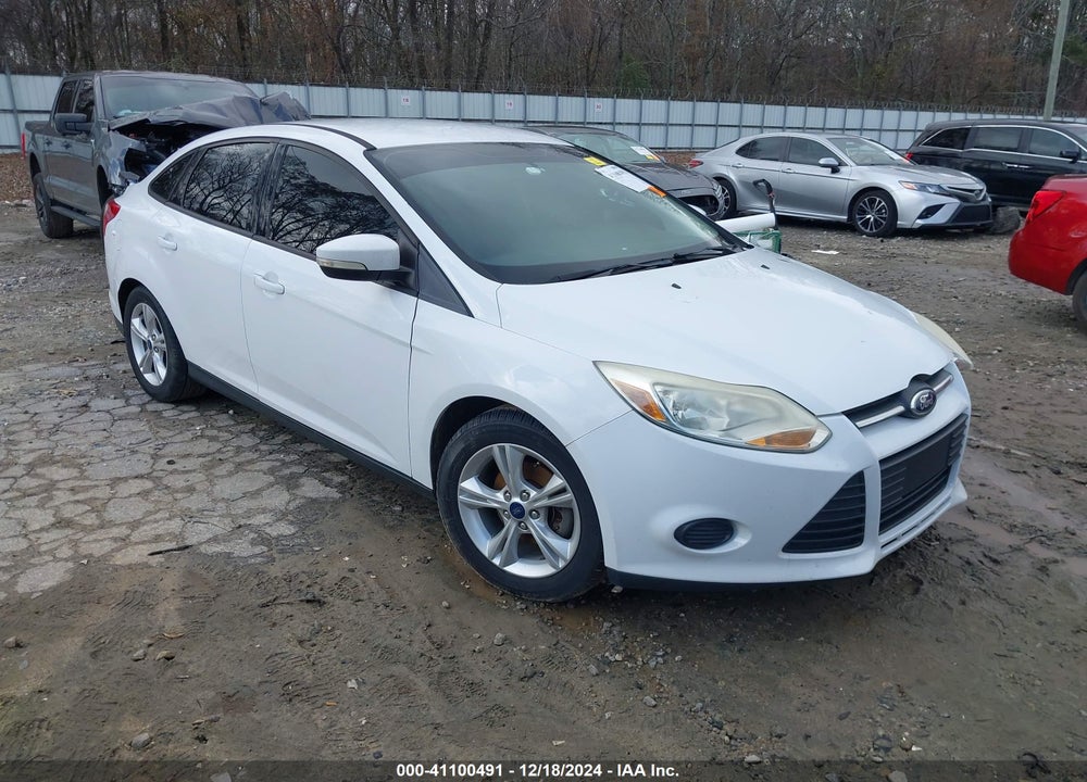 2014 FORD FOCUS SE VIN: 1FADP3F2XEL448152