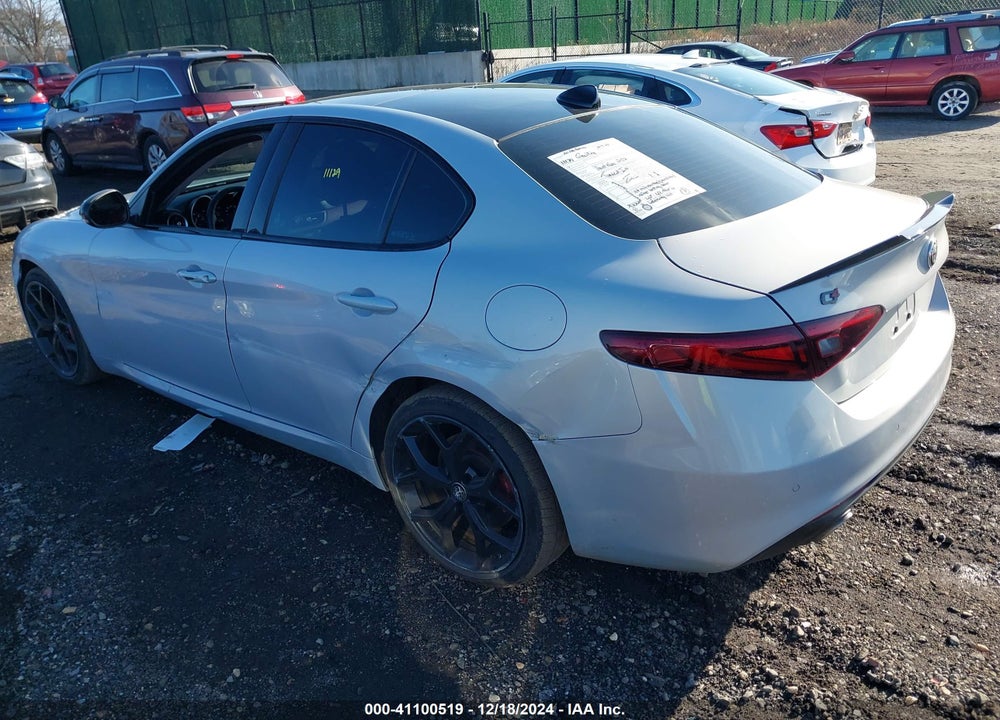 2021 ALFA ROMEO GIULIA VIN: ZARFANBNXM7645500