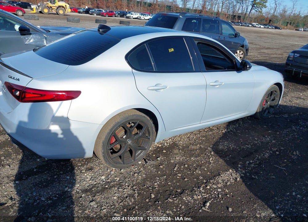 2021 ALFA ROMEO GIULIA VIN: ZARFANBNXM7645500