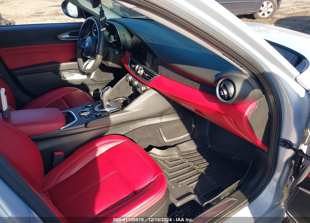 2021 ALFA ROMEO GIULIA VIN: ZARFANBNXM7645500