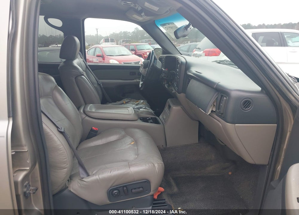 2002 CHEVROLET TAHOE LT VIN: 1GNEK13Z32J214260