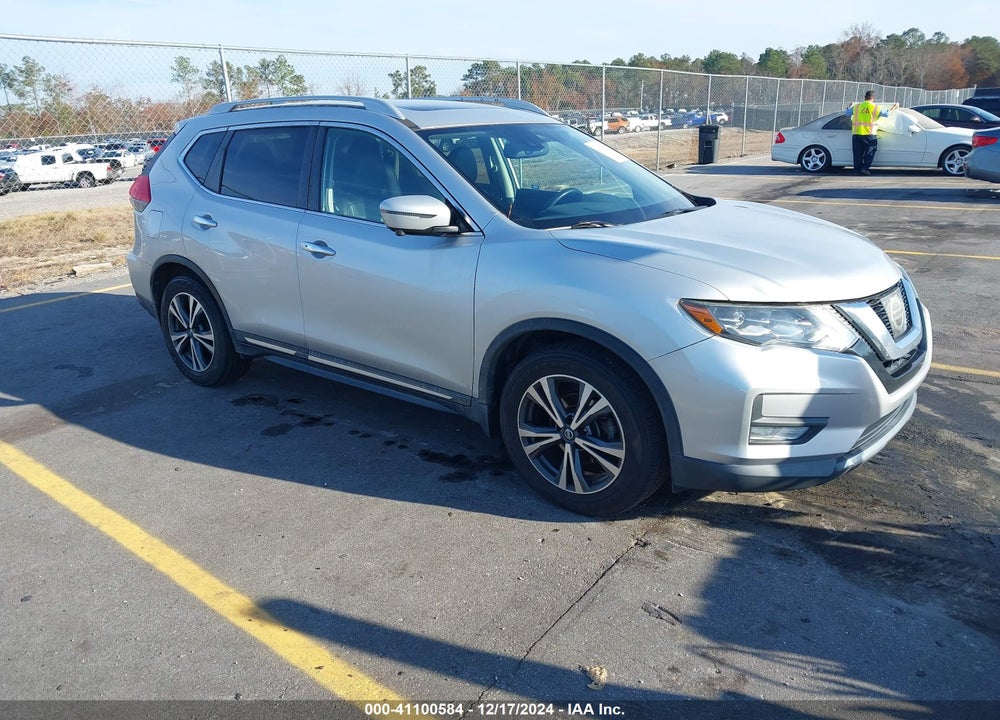 2017 NISSAN ROGUE SL VIN: 5N1AT2MT9HC753155